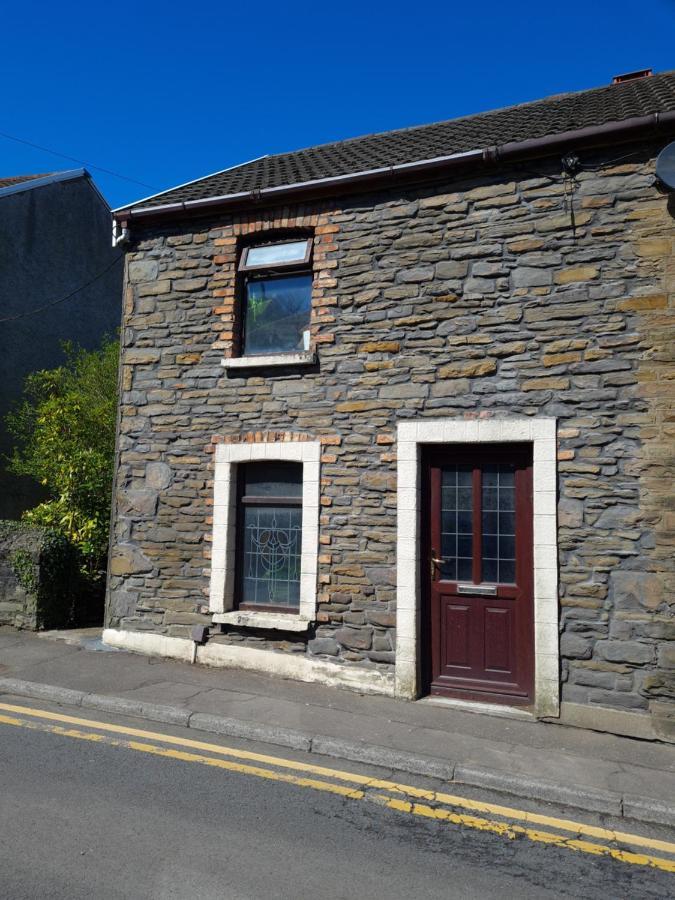 Old Road Cottage Pet Friendly Outdoors Beaches Neath Eksteriør billede